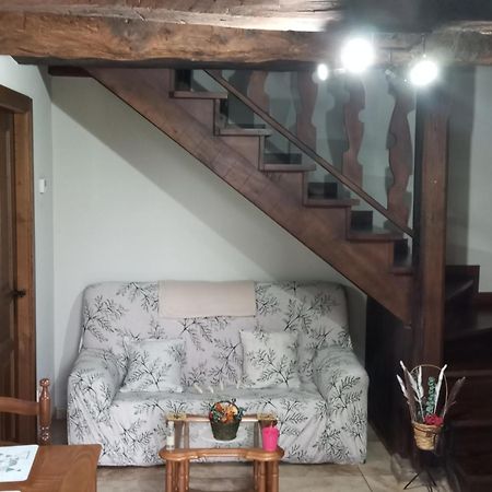 Apartamento La Corrada ซานตาเอวลาเลีย เด โอสโกส ภายนอก รูปภาพ