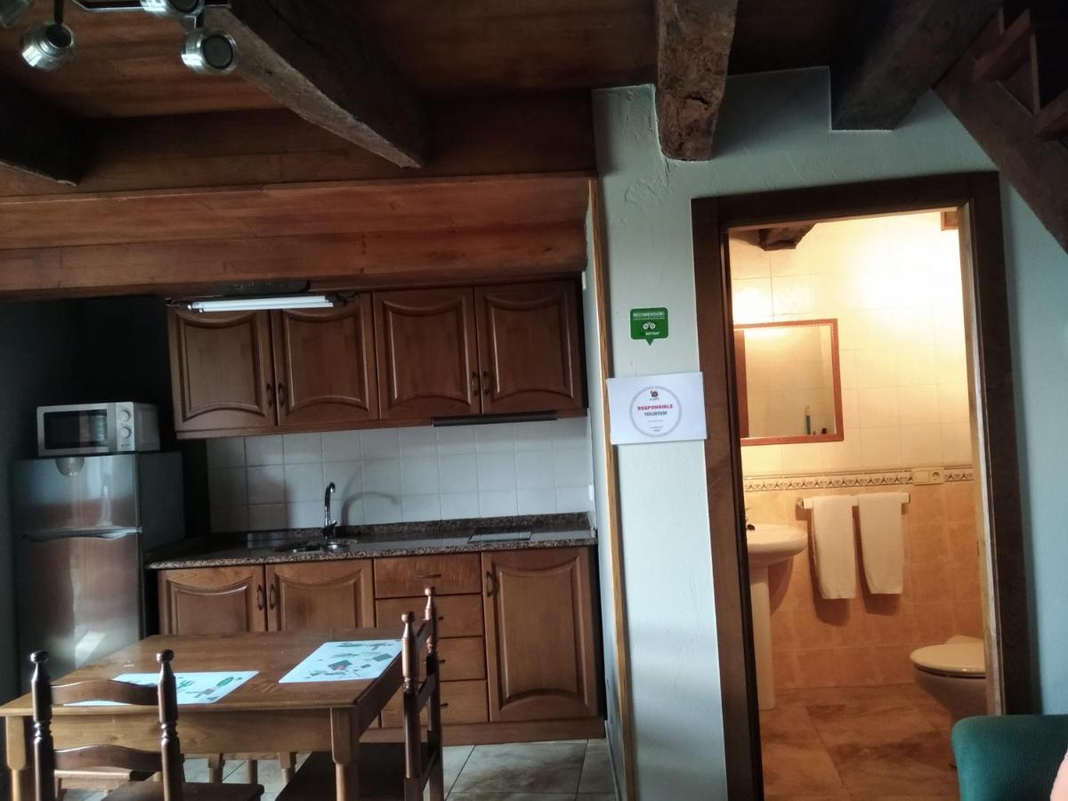 Apartamento La Corrada ซานตาเอวลาเลีย เด โอสโกส ภายนอก รูปภาพ